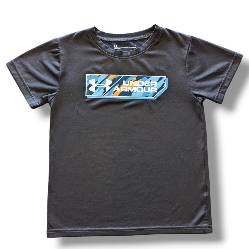 UA Youth Boy's Size 7 Black Athletic Short Sleeve Shirt